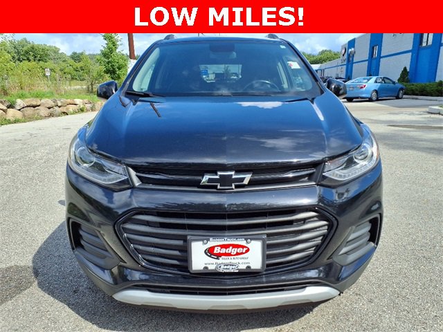 Used 2019 Chevrolet Trax LT with VIN 3GNCJLSB4KL315732 for sale in Lake Mills, WI