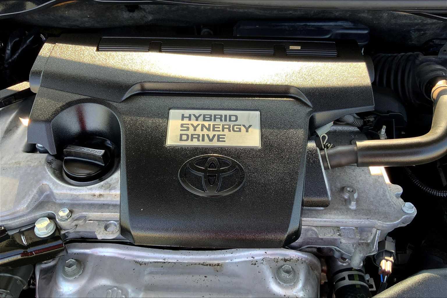 2014 Toyota Camry Hybrid XLE photo 30