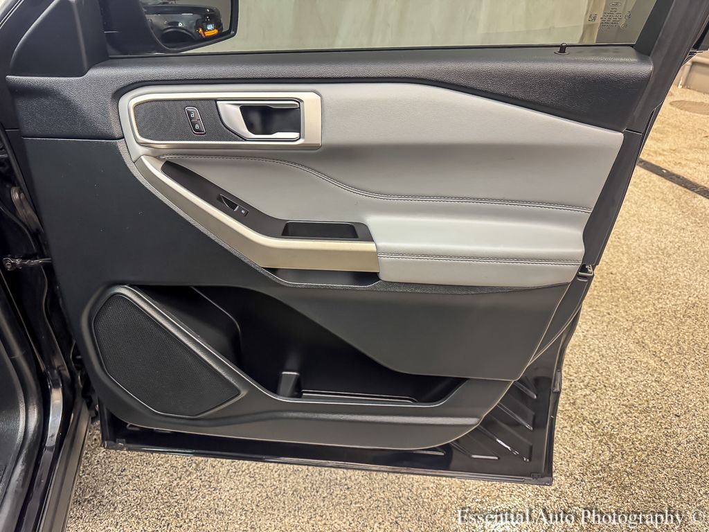 2023 FORD EXPLORER - Image 28