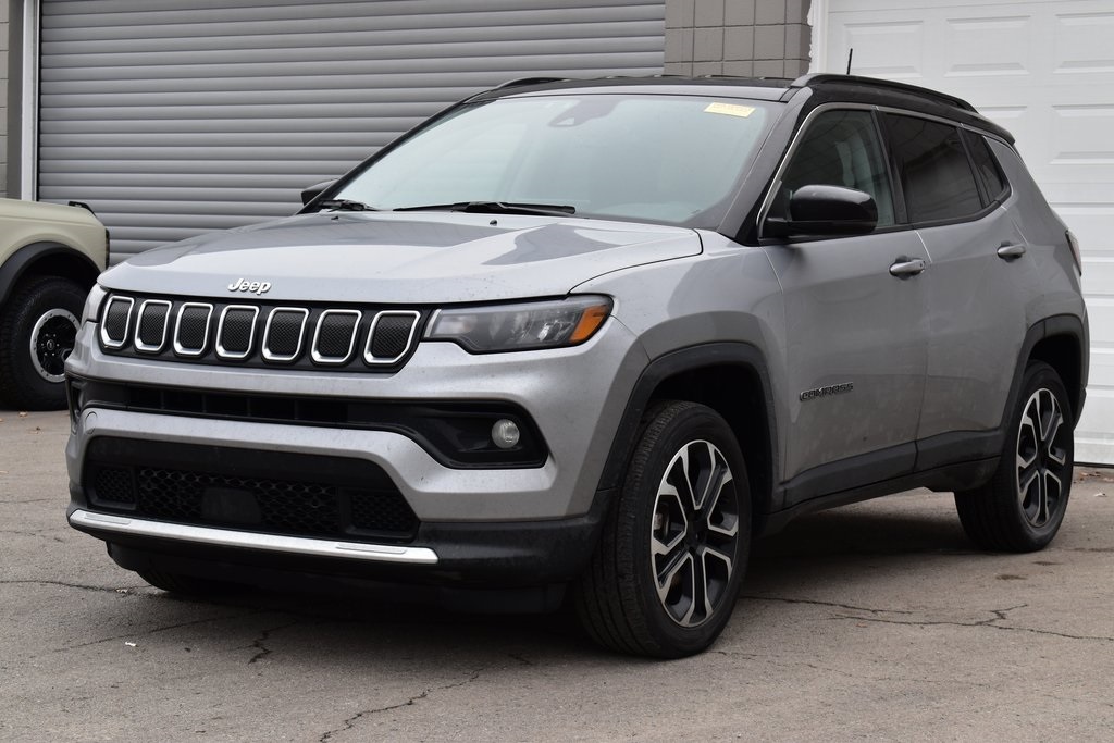 2022 Jeep Compass Limited's photo