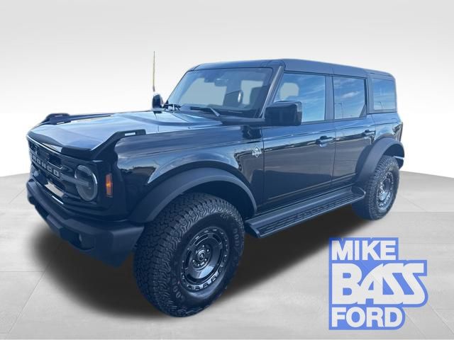 2025 Ford Bronco 4-Door Outer Banks's photo
