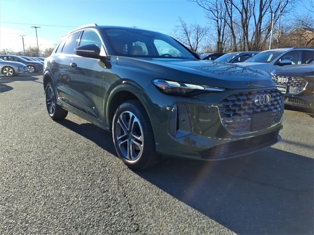 2025 Audi New Q5 Premium's photo