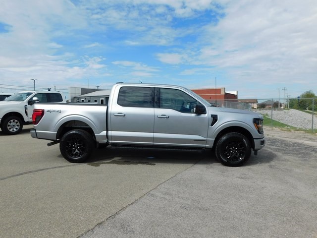 2025 Ford F-150 XLT photo 2