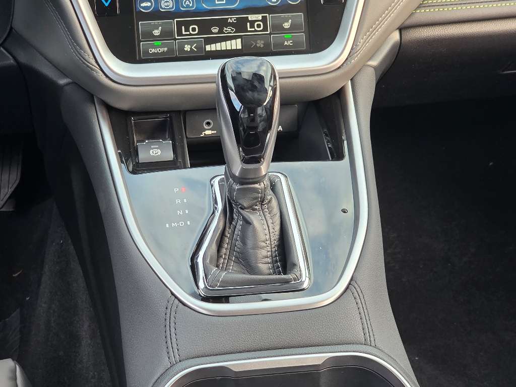 2025 Subaru Outback Onyx Edition photo 11