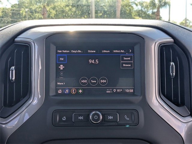 2024 Chevrolet Silverado 2500HD Custom photo 15