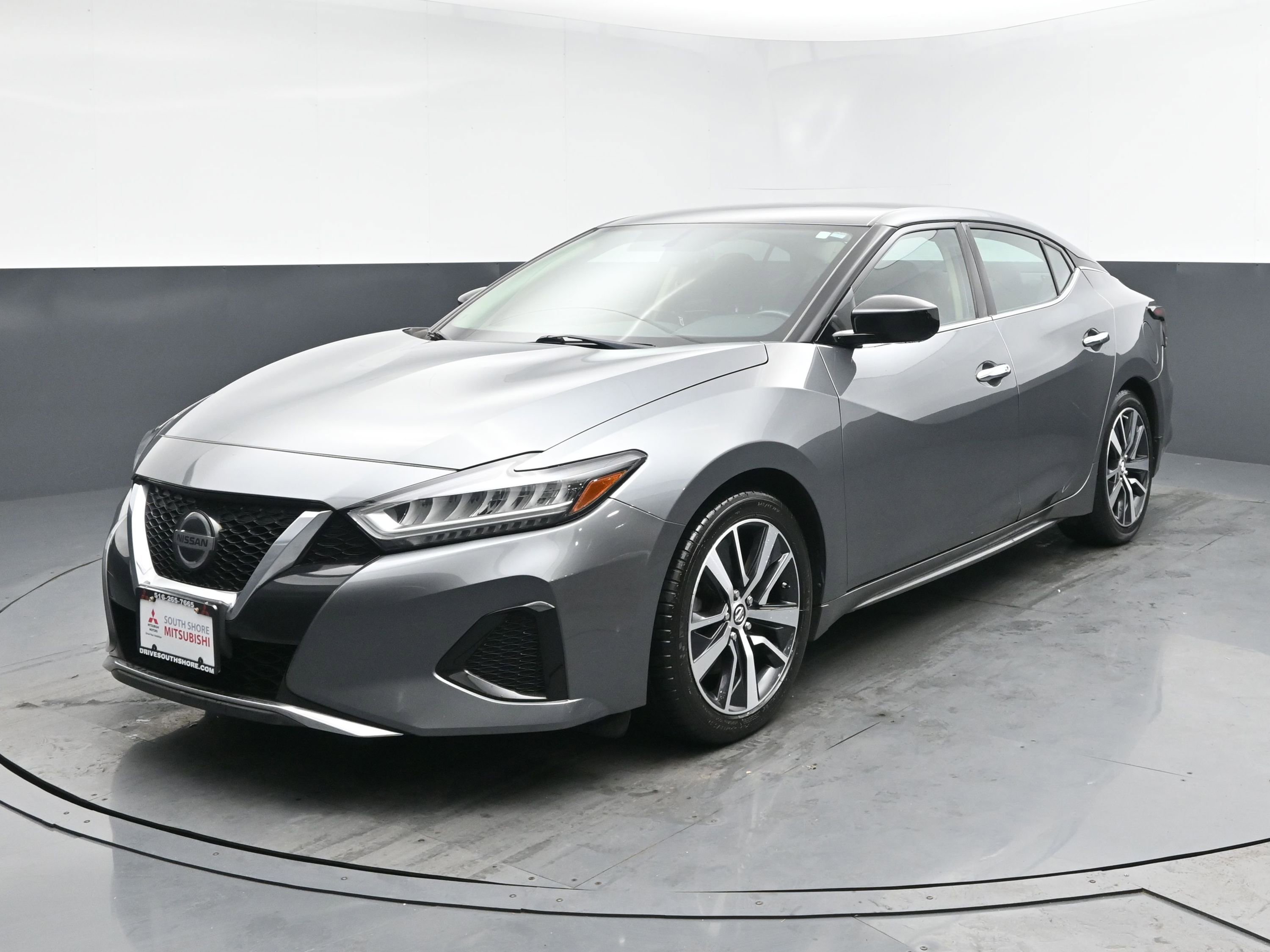 2019 Nissan Maxima S's photo
