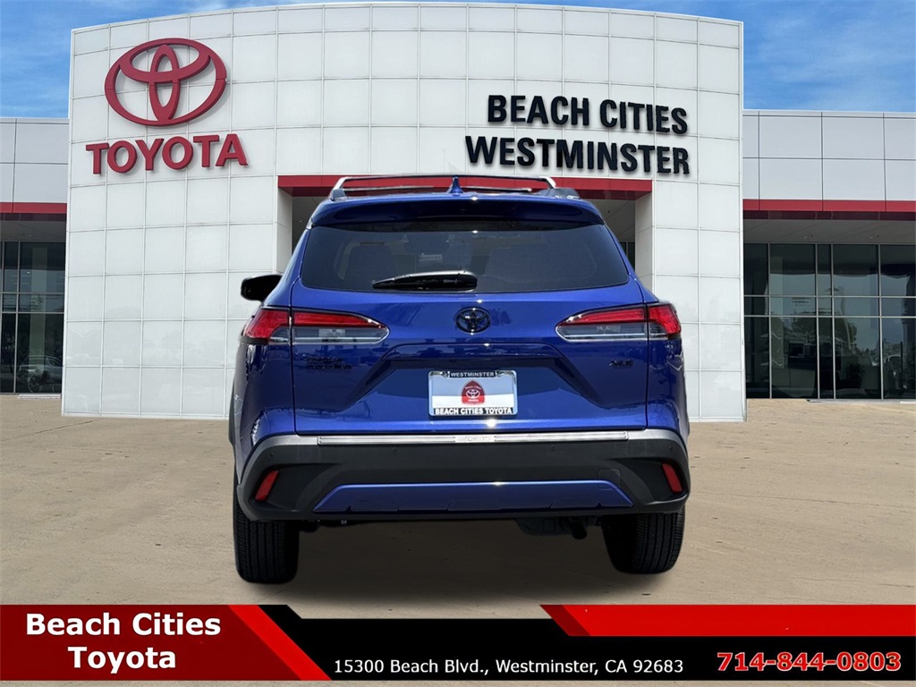 2023 Toyota Corolla Cross XLE photo 9