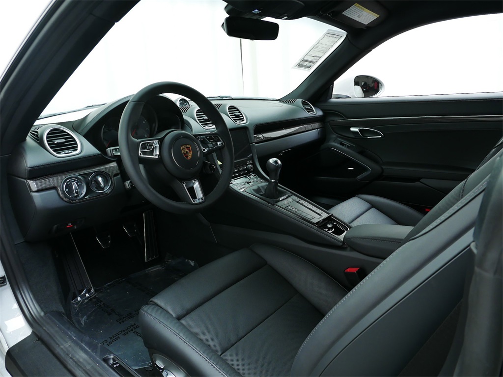 2025 Porsche Cayman S photo 4