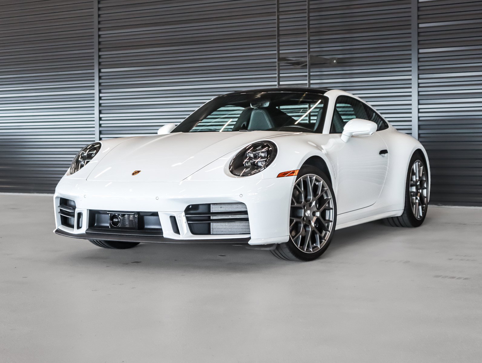 2025 Porsche 911's photo