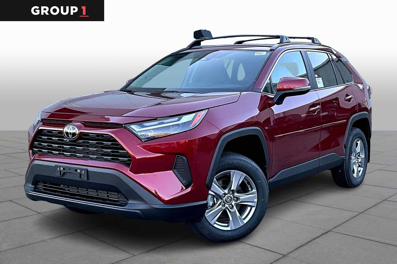 2025 Toyota RAV4 XLE's photo