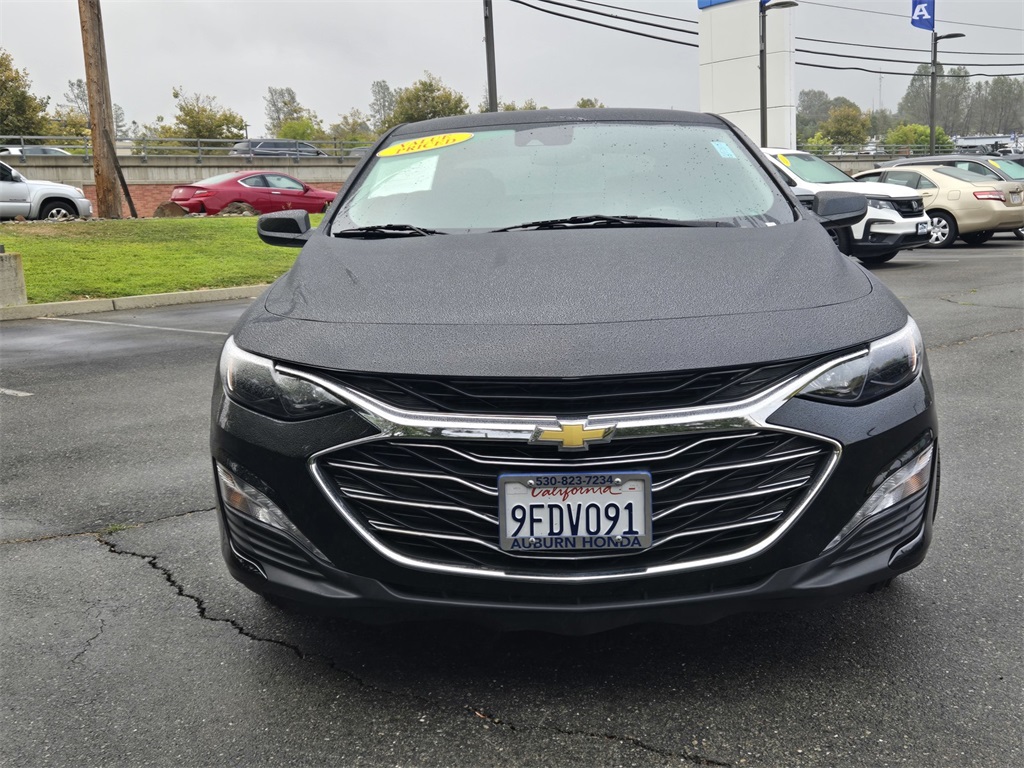 2022 Chevrolet Malibu 1LT photo 2
