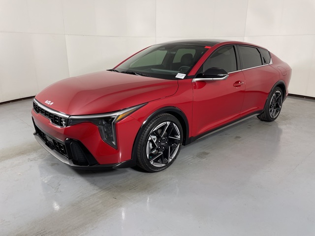 2025 Kia K4 GT-Line photo 4