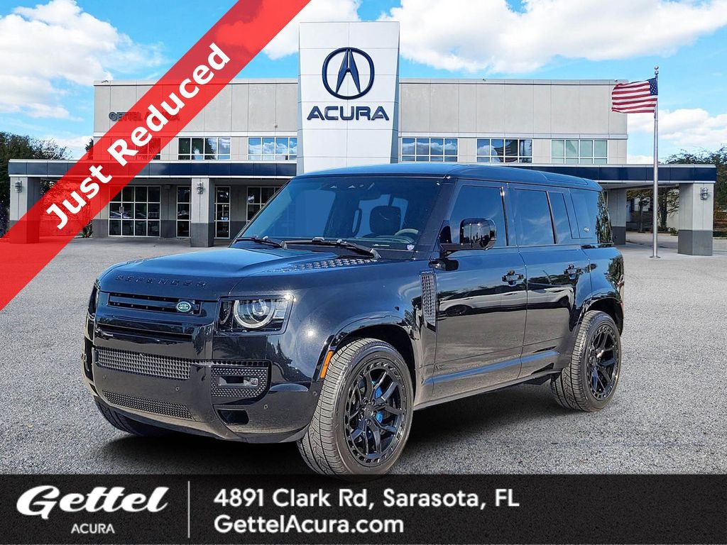 2022 Land Rover Defender V8's photo