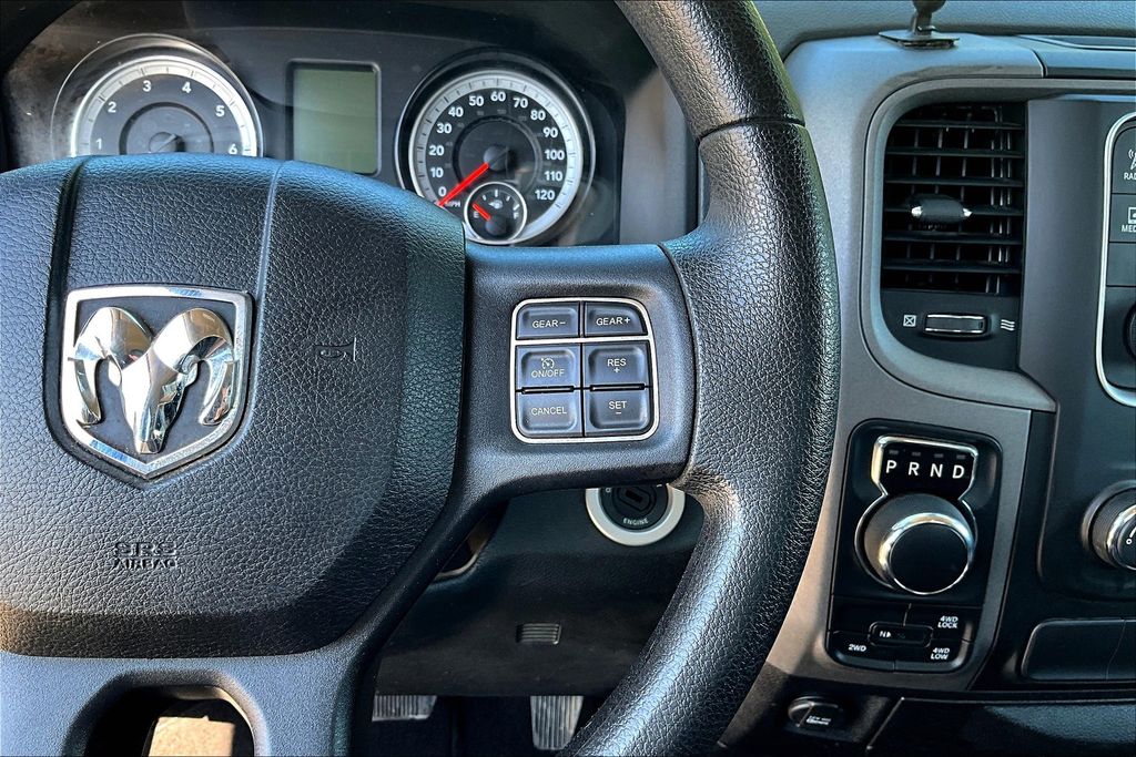2015 Ram 1500 Tradesman photo 12