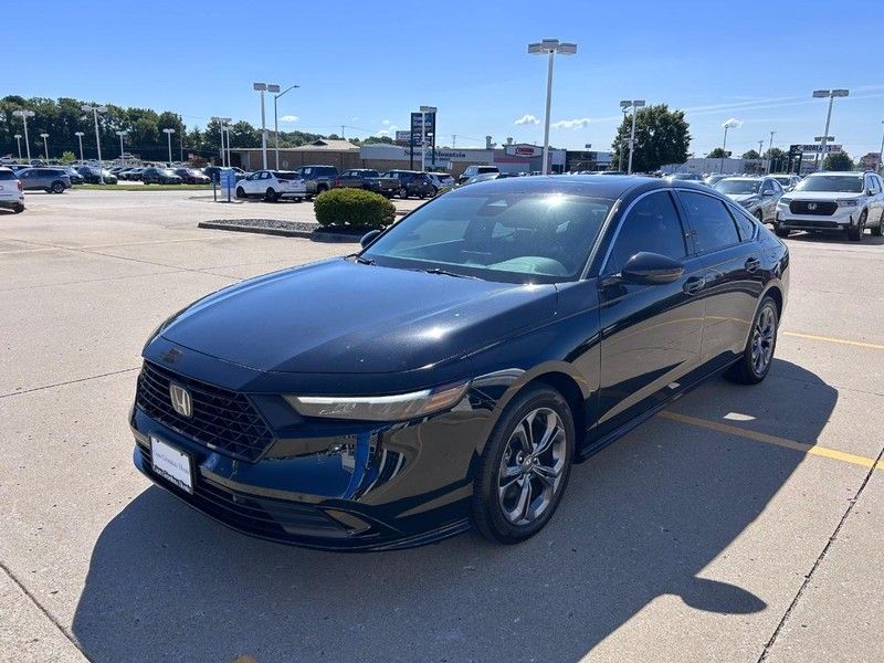 2024 Honda Accord Hybrid EX-L photo 3