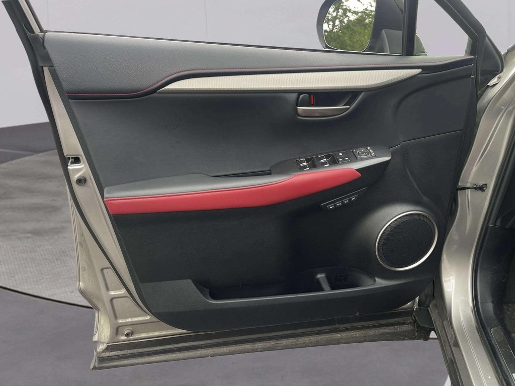 2021 Lexus NX 300 F SPORT photo 17