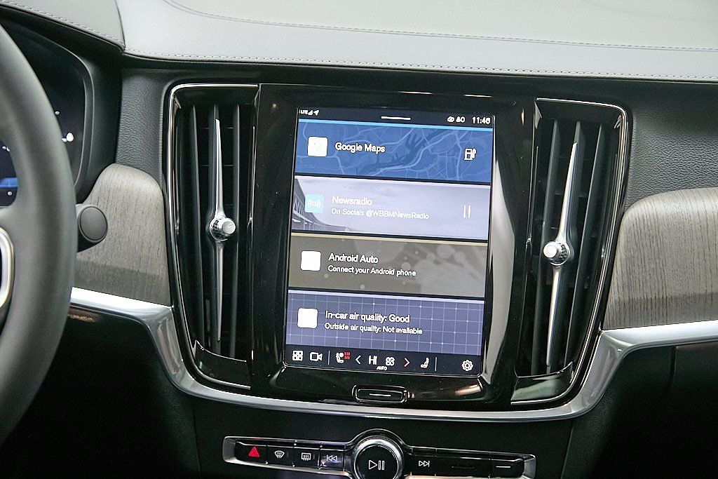 2024 VOLVO S90 - Image 29