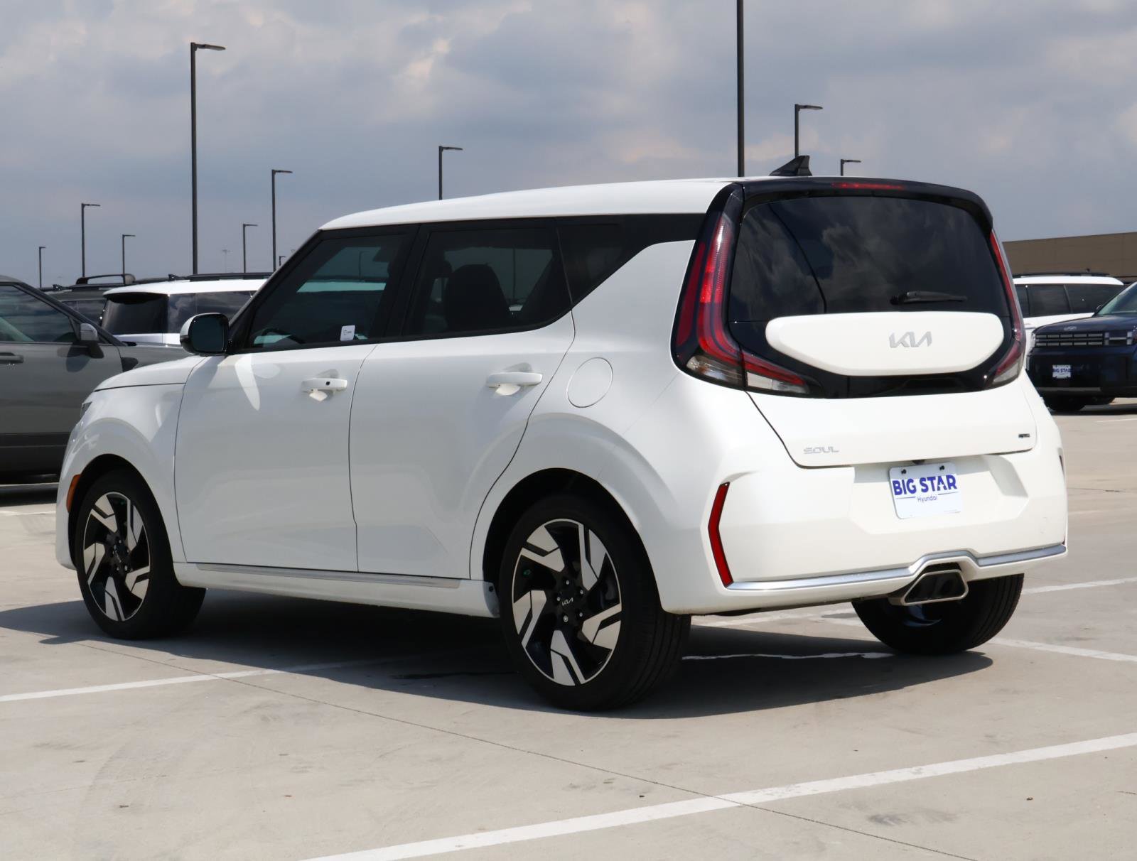 2024 Kia Soul GT-Line photo 3