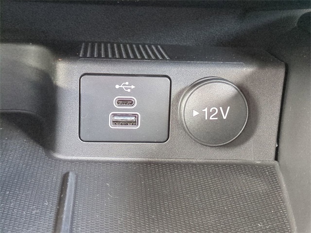 2025 Ford Escape ST-Line photo 19