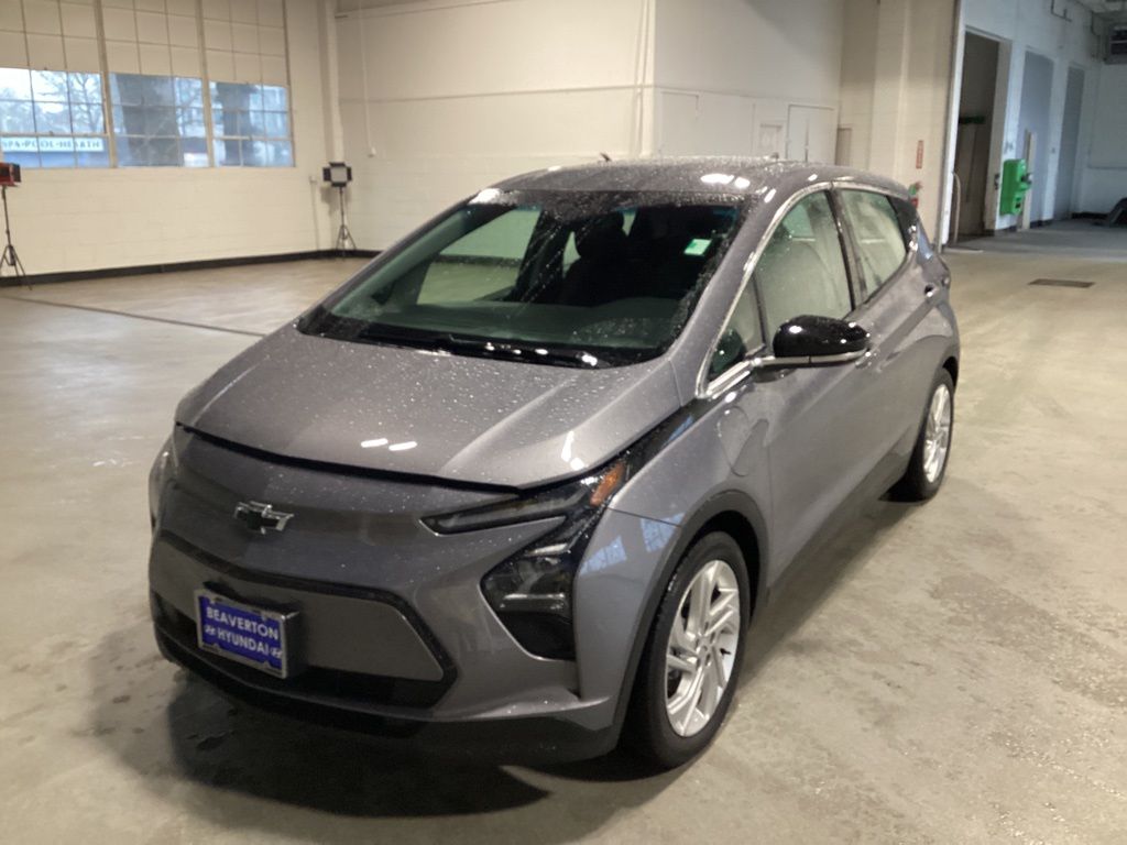 2023 Chevrolet Bolt EV LT's photo