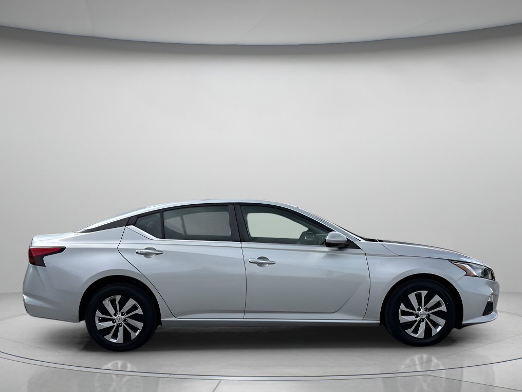 2020 Nissan Altima 2.5 S photo 2