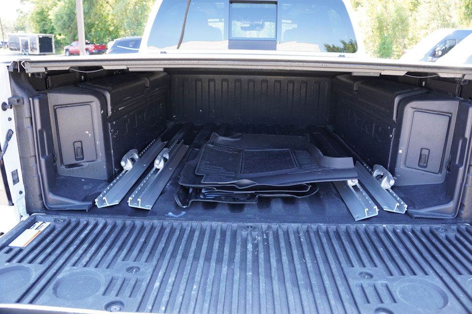 2024 Nissan Titan Platinum Reserve photo 21