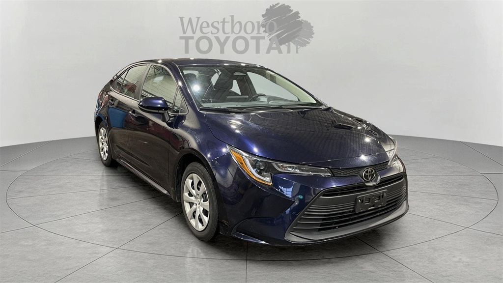 2023 Toyota Corolla LE's photo
