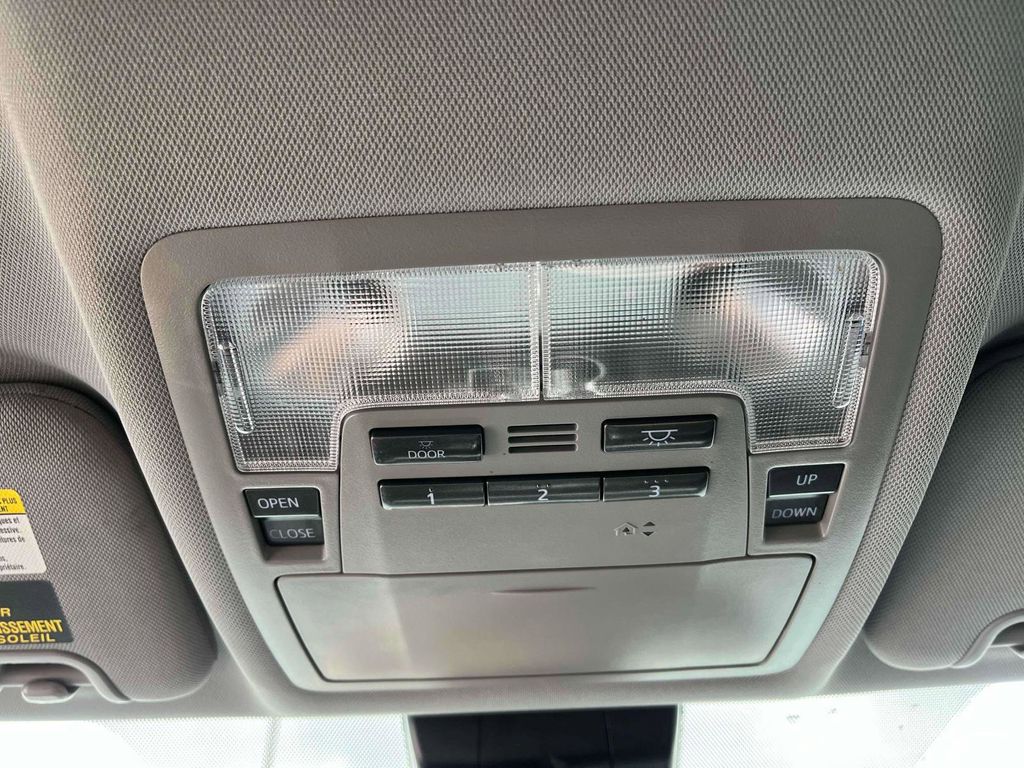 2019 Toyota Highlander XLE photo 22