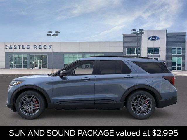 2025 Ford Explorer ST photo 3