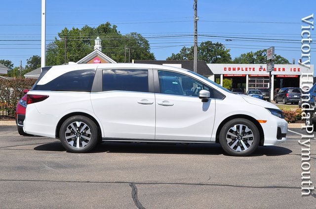 2026 Honda Odyssey EX-L photo 2