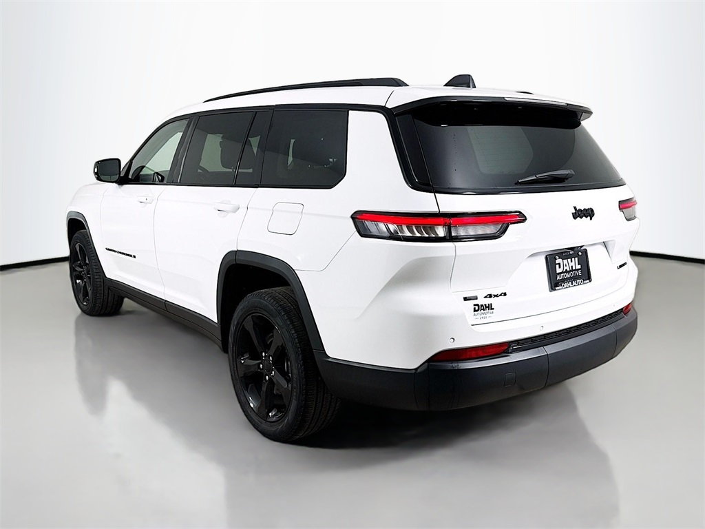 2022 Jeep Grand Cherokee Limited photo 3