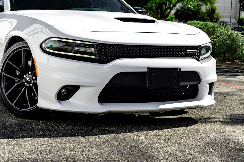 2020 Dodge Charger GT photo 3