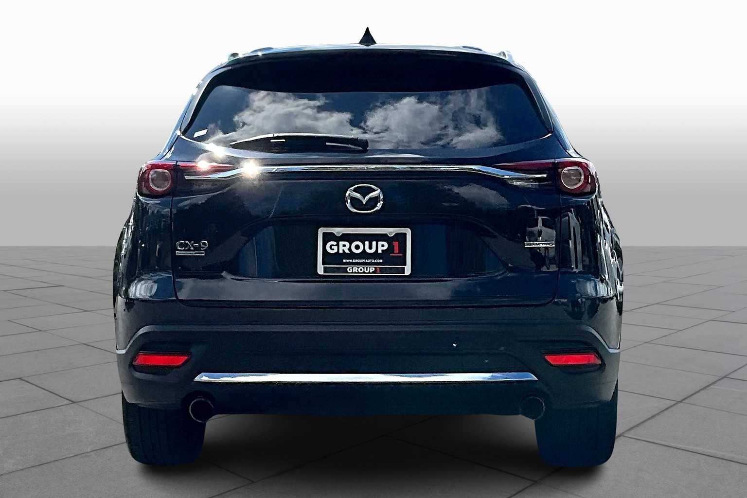 2023 Mazda CX-9 Signature photo 3