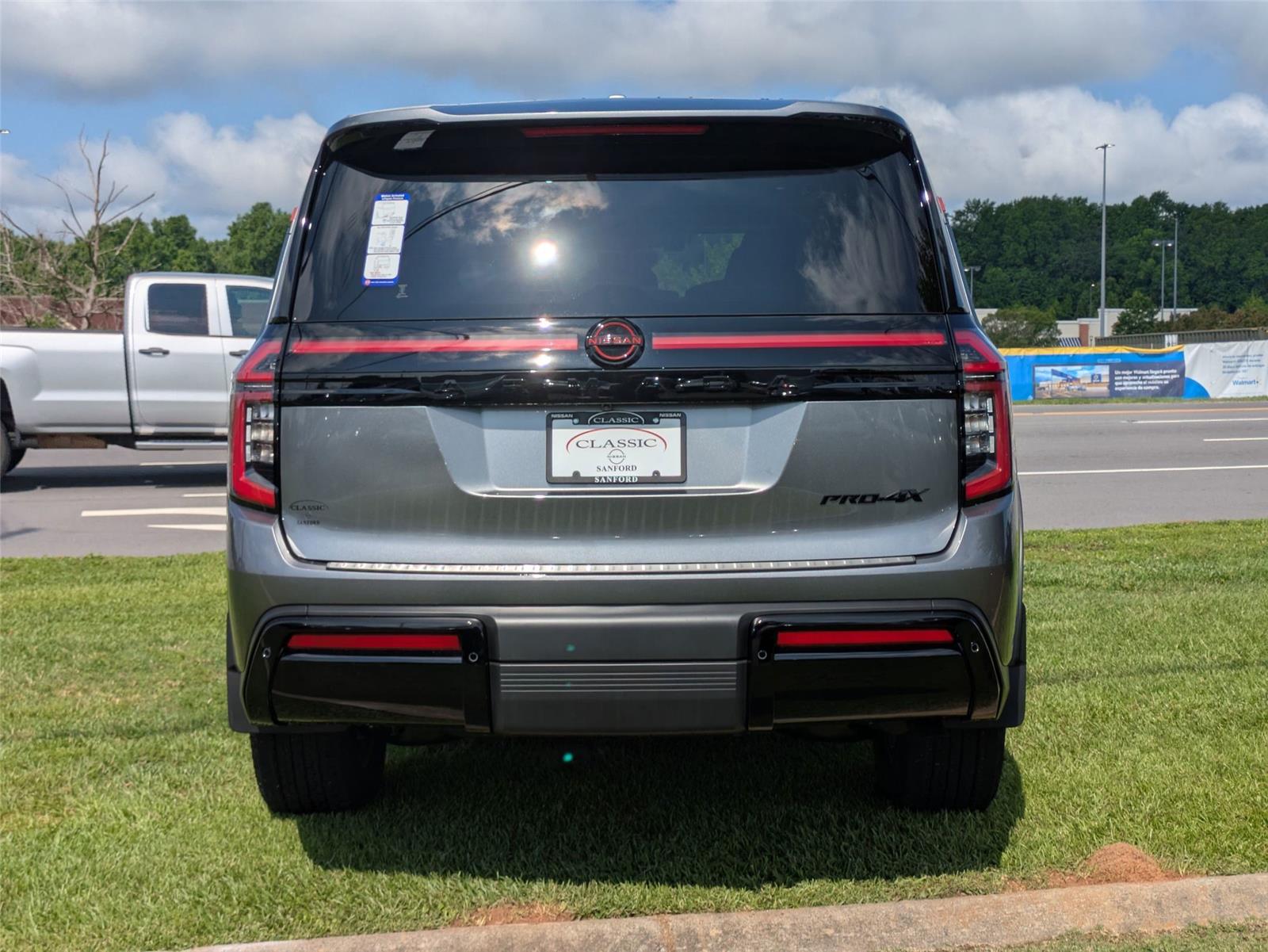 2025 Nissan Armada photo 4