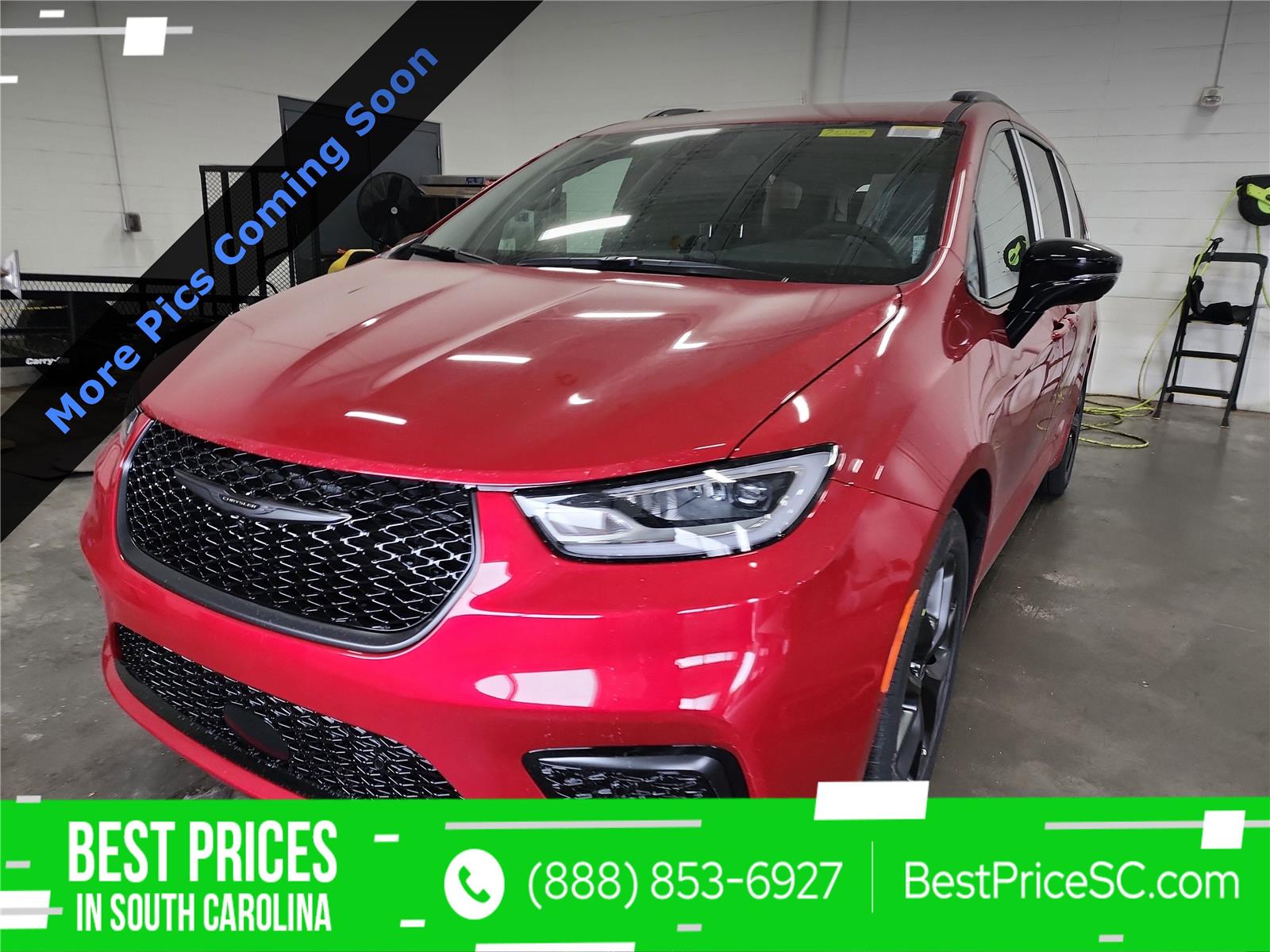 2026 Chrysler Pacifica Select's photo