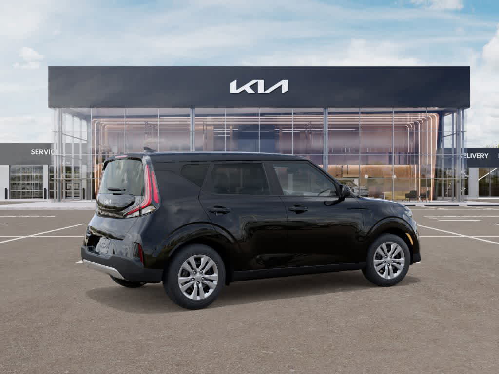 2025 Kia Soul LX photo 6