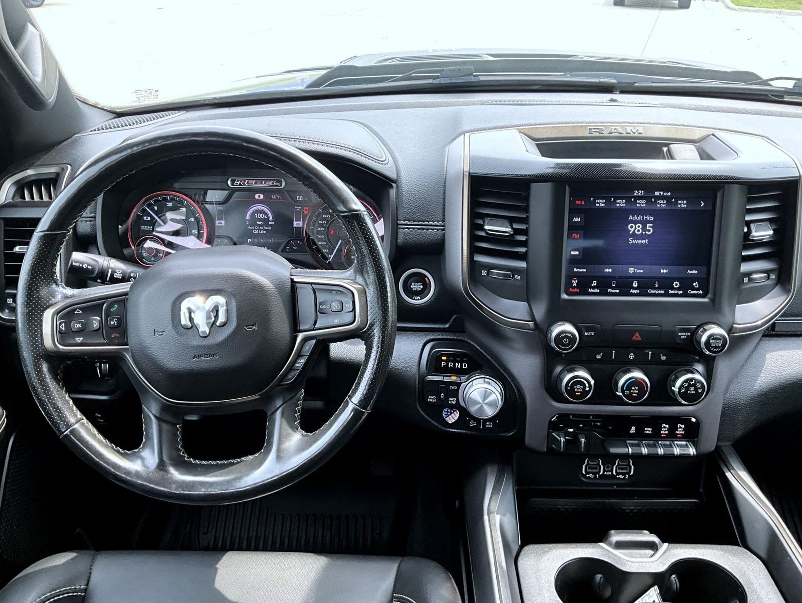 2020 Ram 1500 Rebel photo 12