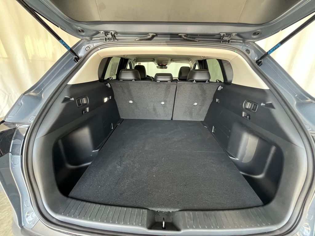 2025 Mazda CX-50 2.5 Select photo 27
