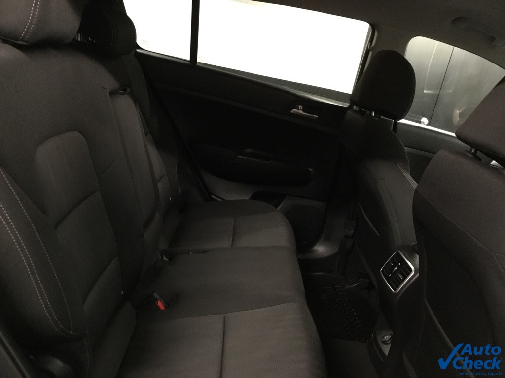 2020 Kia Sportage LX photo 30