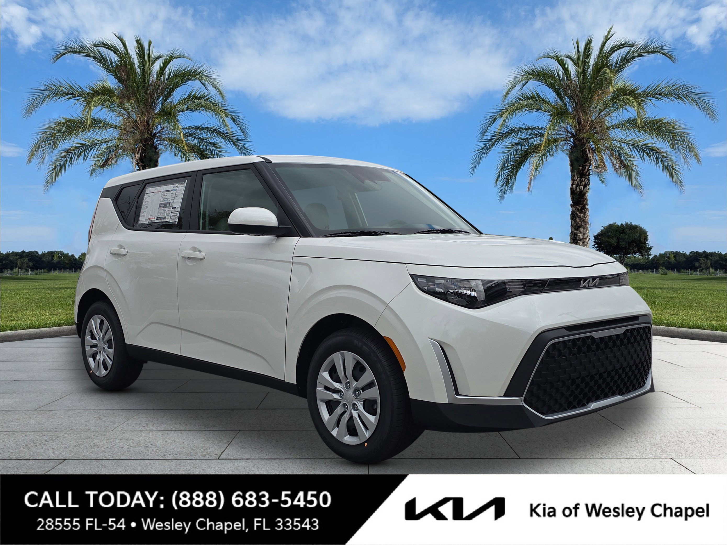 2025 Kia Soul LX's photo
