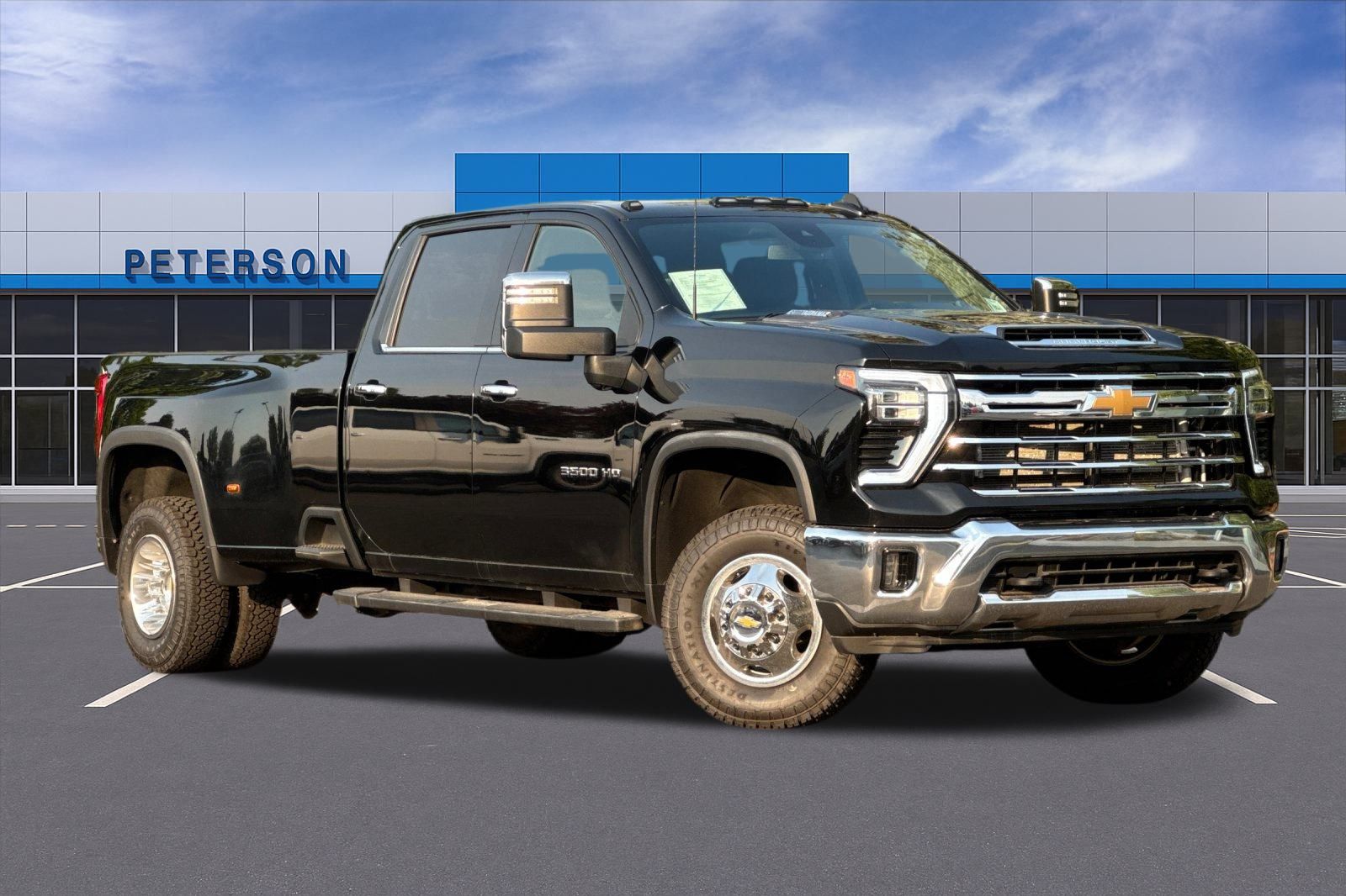 2024 Chevrolet Silverado 3500HD LTZ photo 2