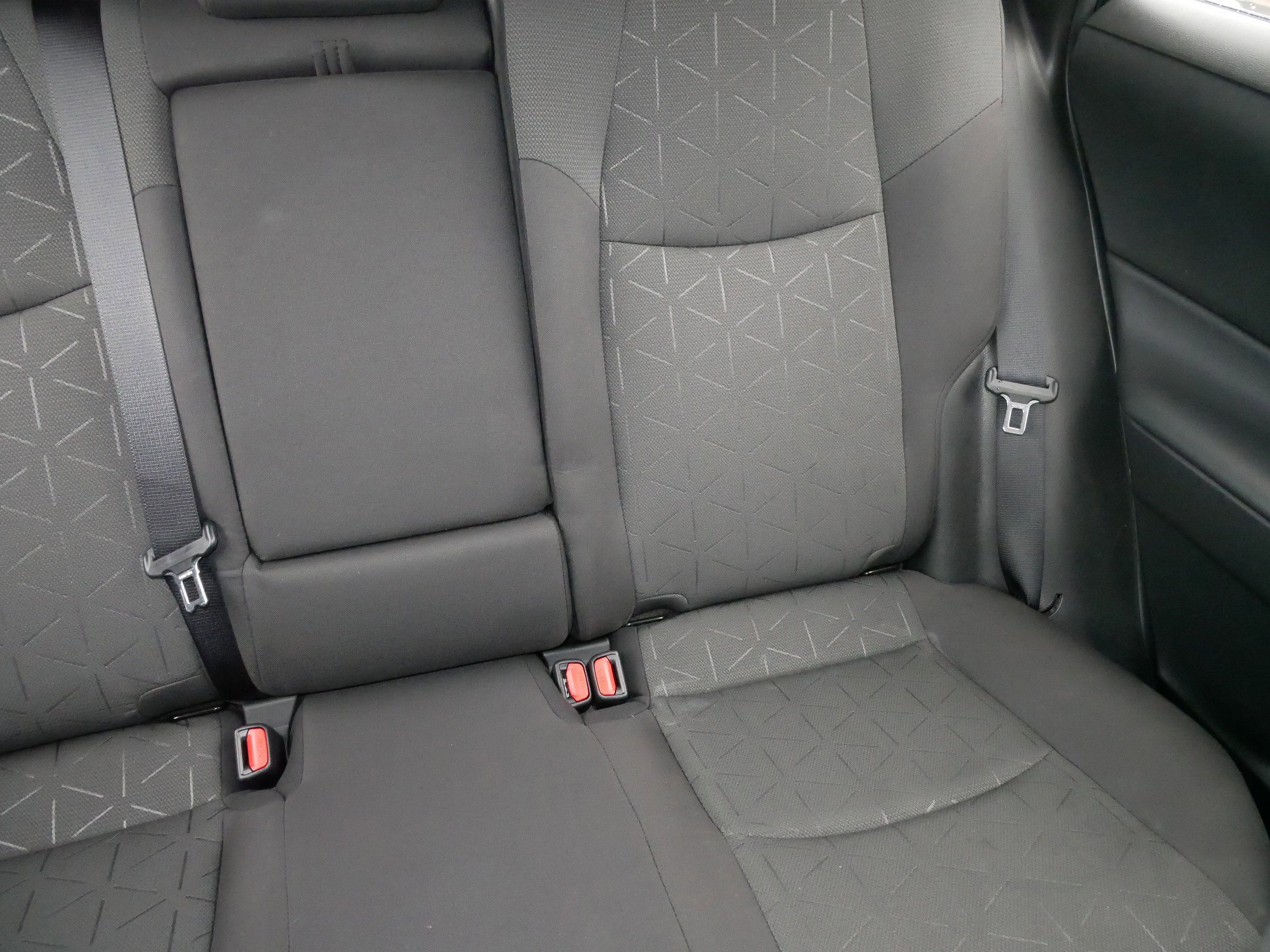 2021 Toyota RAV4 Hybrid XLE photo 14