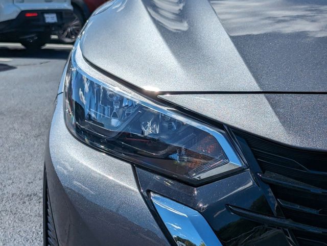 2025 Nissan Sentra SV photo 9