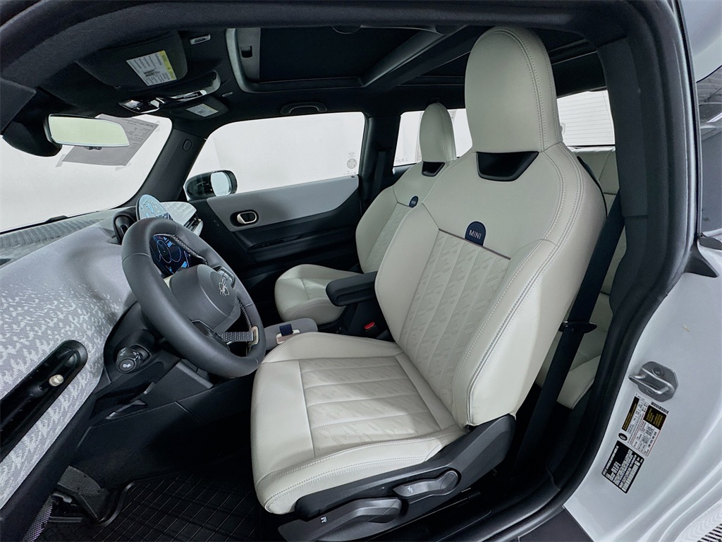 2025 Mini Cooper photo 18
