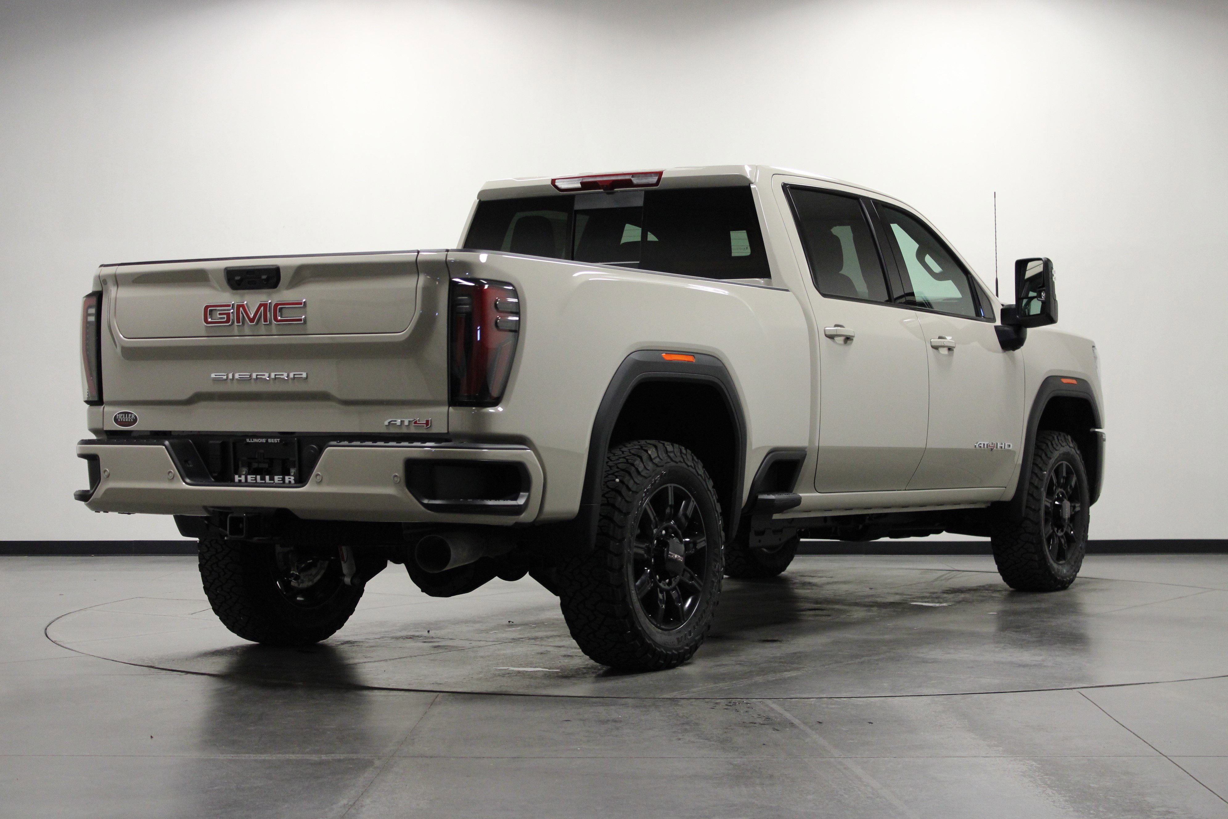 2026 Gmc Sierra 2500 HD AT4 photo 2