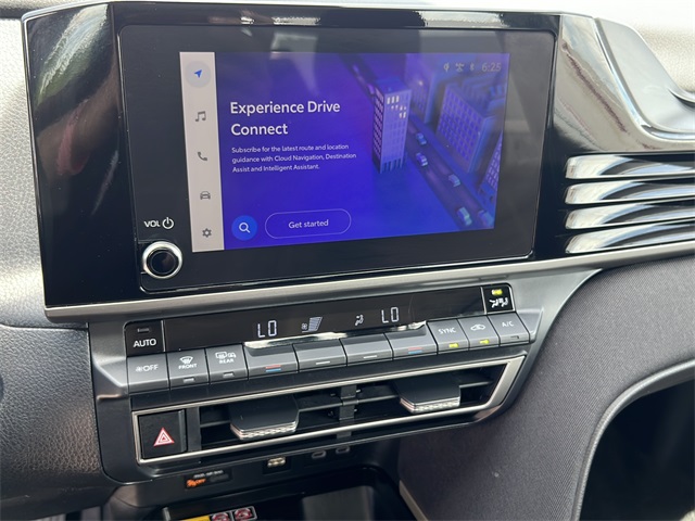 2025 Toyota Camry SE photo 27