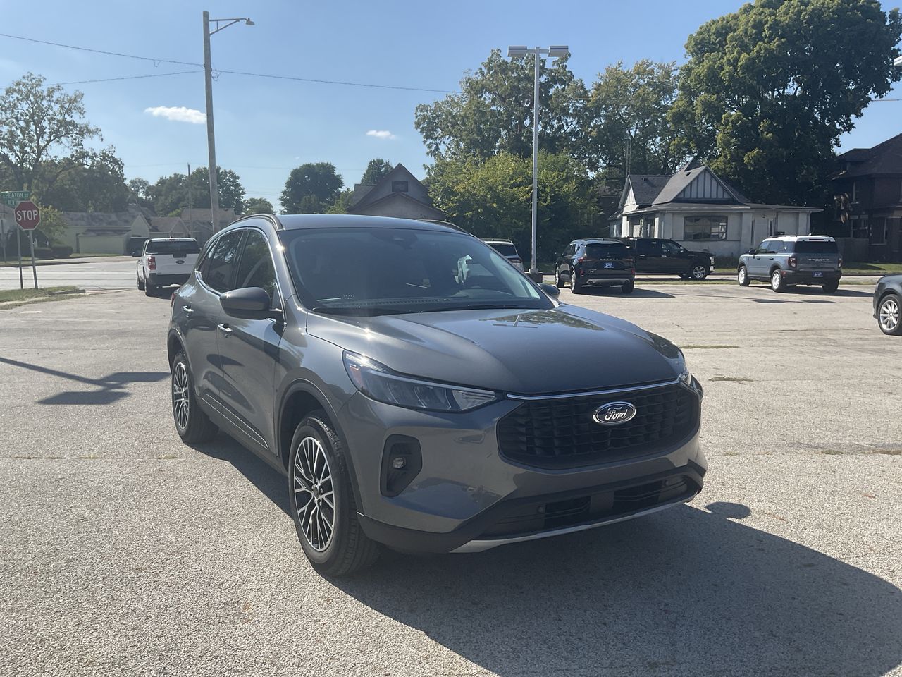 2025 Ford Escape PHEV's photo