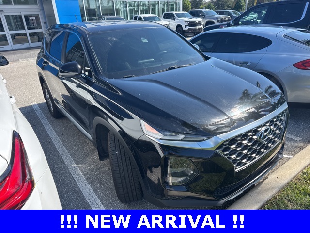 2020 Hyundai Santa Fe SE photo 2