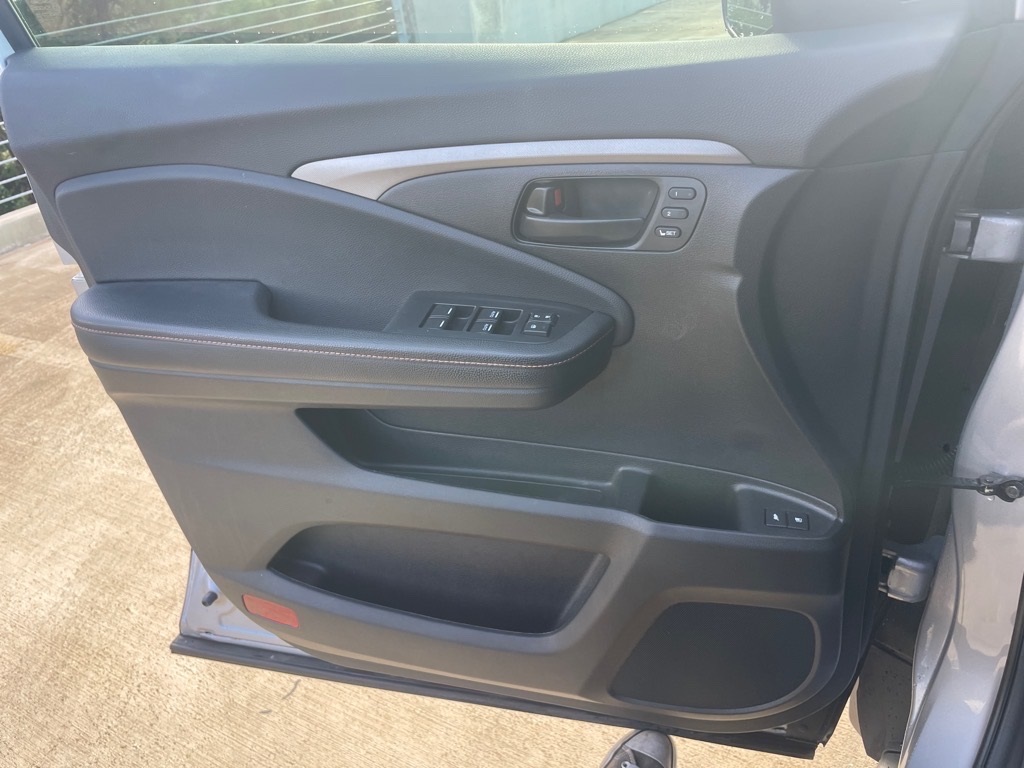 2022 Honda Passport TrailSport photo 11