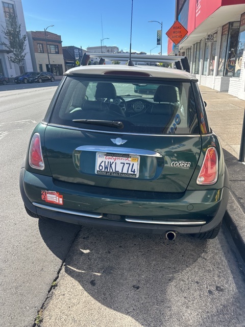2006 Mini Cooper Base photo 2